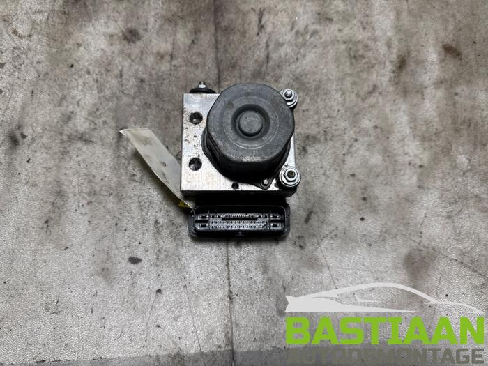 Begagnade ABS-pump Citroen C4 Grand Picasso (3A) 2.0 Blue HDI 150 Pris € 139,97 Marginaltabell erbjuds av Bastiaan Autodemontage