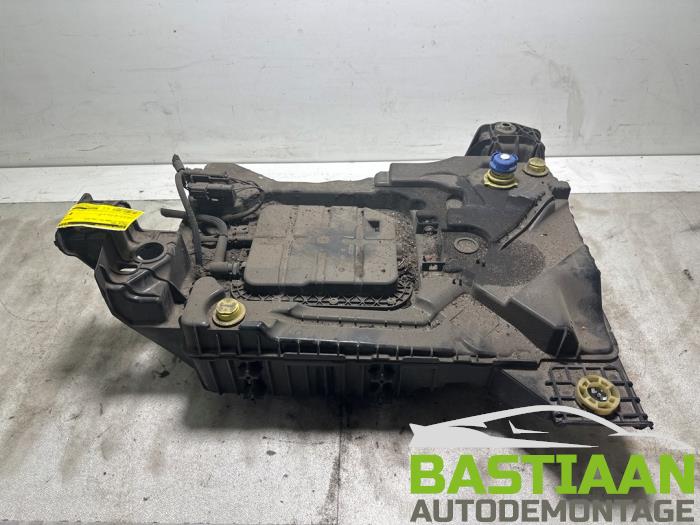 Gebrauchte Adblue Tank Citroen C4 Grand Picasso (3A) 2.0 Blue HDI 150 Preis € 499,97 Margenregelung angeboten von Bastiaan Autodemontage