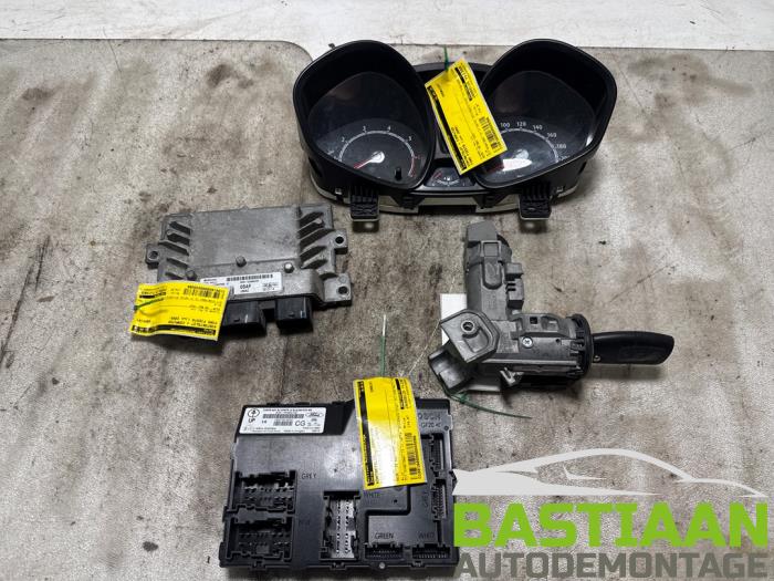Used Ignition lock + computer Ford Fiesta 6 (JA8) 1.25 16V Price € 174,97 Margin scheme offered by Bastiaan Autodemontage