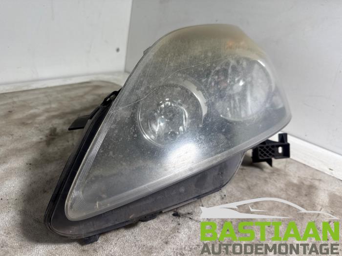 Gebrauchte Scheinwerfer links Opel Zafira (M75) 1.8 16V Ecotec Preis € 49,97 Margenregelung angeboten von Bastiaan Autodemontage
