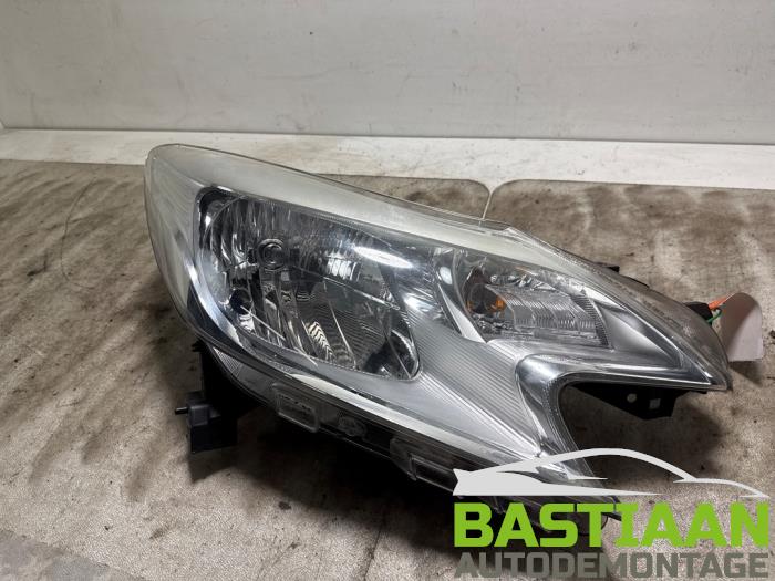 Gebrauchte Scheinwerfer rechts Nissan Note (E12) 1.2 68 Preis € 194,97 Margenregelung angeboten von Bastiaan Autodemontage
