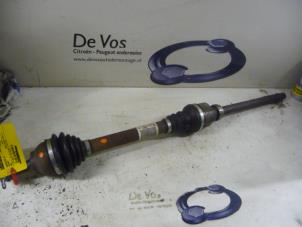 Used Front drive shaft, right Peugeot 308 Price € 100,00 Margin scheme offered by De Vos Autodemontagebedrijf