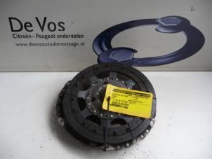 Used Clutch kit (complete) Peugeot 5008 I (0A/0E) 2.0 HDiF 16V Price € 100,00 Margin scheme offered by De Vos Autodemontagebedrijf
