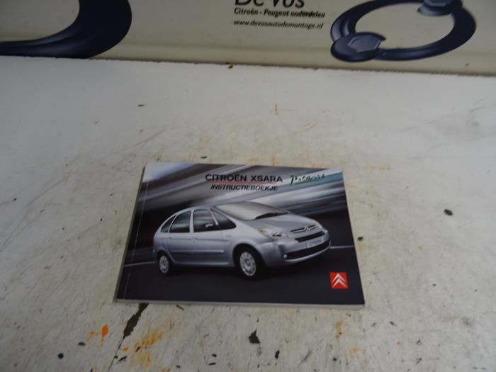 Używane Instrukcja Citroen Xsara Picasso (CH) 1.8 16V Cena € 10,00 Procedura marży oferowane przez De Vos Onderdelen