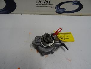 Used Brake servo vacuum pump Peugeot 308 Price € 70,00 Margin scheme offered by De Vos Autodemontagebedrijf