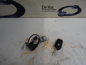 Used Ignition lock + key Peugeot 508 Price € 90,00 Margin scheme offered by De Vos Autodemontagebedrijf
