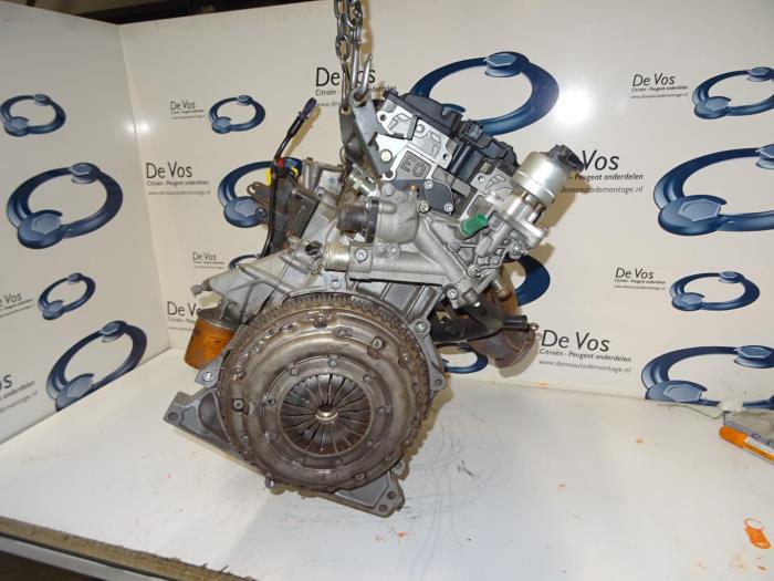 Motor van een Peugeot 407 (6D) 2.0 16V 2005