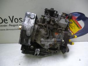 Used Mechanical fuel pump Citroen AX Price € 160,00 Margin scheme offered by De Vos Autodemontagebedrijf