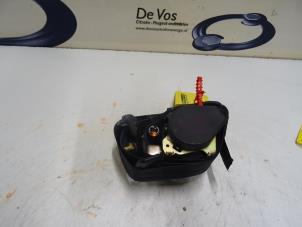 Used Seatbelt tensioner, right Peugeot 407 (6D) 2.2 16V Price € 100,00 Margin scheme offered by De Vos Autodemontagebedrijf