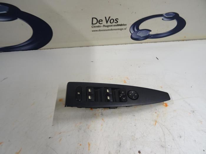 Usados Interruptor combinado de ventanillas Citroen C6 (TD) 2.7 HDiF V6 24V Precio € 70,00 Norma de margen ofrecido por De Vos Onderdelen