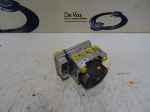 Usagé Bloc ABS Citroen DS3 (SA) 1.6 e-HDi Prix € 250,00 Règlement à la marge proposé par De Vos Autodemontagebedrijf