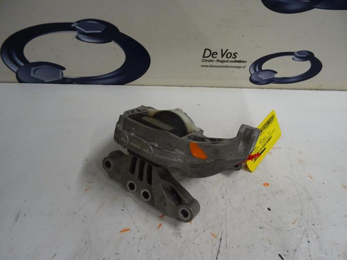 Used Engine mount Citroen C4 Picasso Price € 55,00 Margin scheme offered by De Vos Onderdelen