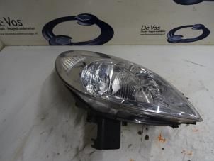 Used Headlight, right Citroen Xsara Picasso (CH) 2.0 16V Price € 55,00 Margin scheme offered by De Vos Autodemontagebedrijf