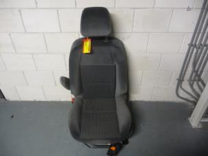 Używane Fotel lewy Peugeot 207/207+ (WA/WC/WM) 1.6 HDi 16V Cena € 135,00 Procedura marży oferowane przez De Vos Autodemontagebedrijf