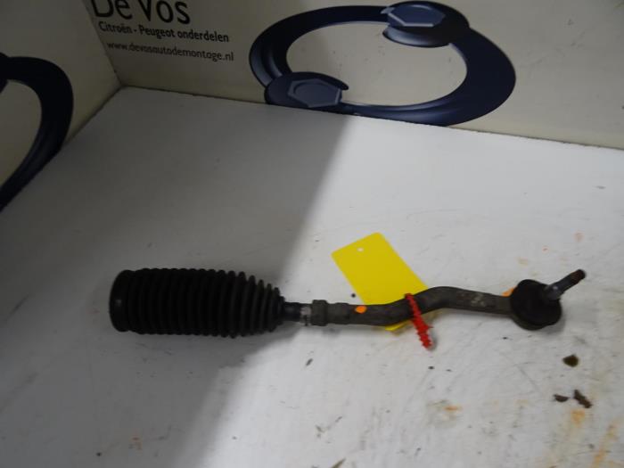 Tie rod, right from a Citroen C4 Cactus 2016