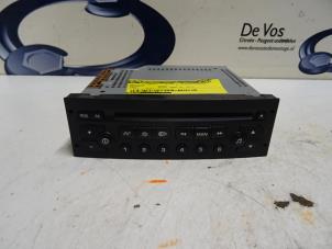 Used Radio CD player Peugeot 1007 (KM) 1.4 Price € 50,00 Margin scheme offered by De Vos Autodemontagebedrijf