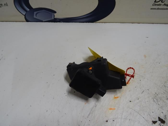 Begagnade Gaspedalsensor Peugeot 307 (3A/C/D) 1.6 16V Pris € 55,00 Marginaltabell erbjuds av De Vos Onderdelen