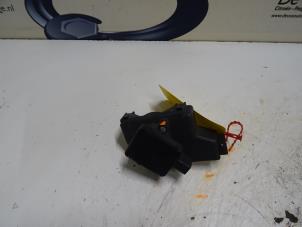 Gaspedalposition Sensor van een Peugeot 307 (3A/C/D) 1.6 16V 2001