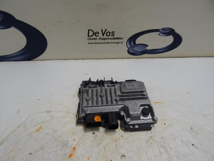 Used Start/Stop computer Citroen C4 Cactus (0B/0P) 1.6 Blue Hdi 100 Price € 115,00 Margin scheme offered by De Vos Onderdelen