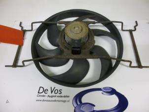 Used Cooling fan housing Peugeot 306 (7A/C/S) 1.4 Price € 55,00 Margin scheme offered by De Vos Autodemontagebedrijf