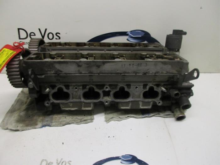Begagnade Topplock Peugeot 206 (2A/C/H/J/S) 2.0 GT,GTI 16V Pris € 250,00 Marginaltabell erbjuds av De Vos Onderdelen