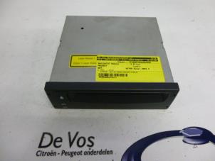 Used Navigation module Peugeot 607 (9D/U) 2.0 16V Price € 100,00 Margin scheme offered by De Vos Autodemontagebedrijf