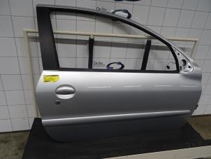 Used Door 2-door, right Peugeot 206+ (2L/M) 1.4 XS Price € 135,00 Margin scheme offered by De Vos Autodemontagebedrijf