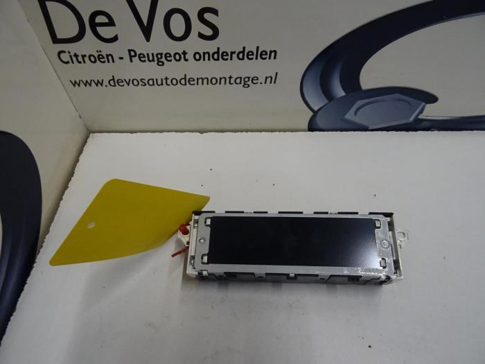 Begagnade Innerdisplay Peugeot 207 Pris € 80,00 Marginaltabell erbjuds av De Vos Onderdelen