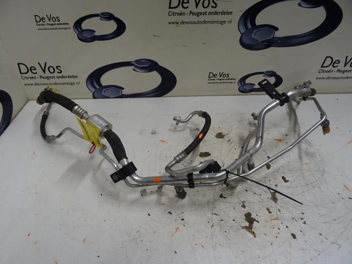 Citroen C4 Cactus Air conditioning lines stock