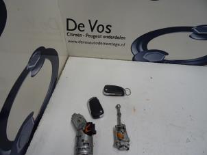 Gebrauchte Schlossset Zylinder (komplett) Citroen C4 Berline (NC) 1.6 Hdi 90 Preis € 80,00 Margenregelung angeboten von De Vos Autodemontagebedrijf