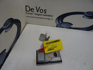 Używane Lampa ksenonowa Peugeot 807 2.2 16V Cena € 90,00 Procedura marży oferowane przez De Vos Autodemontagebedrijf
