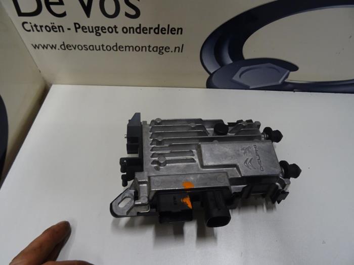 Used Start/Stop computer Peugeot 3008 Price € 115,00 Margin scheme offered by De Vos Onderdelen