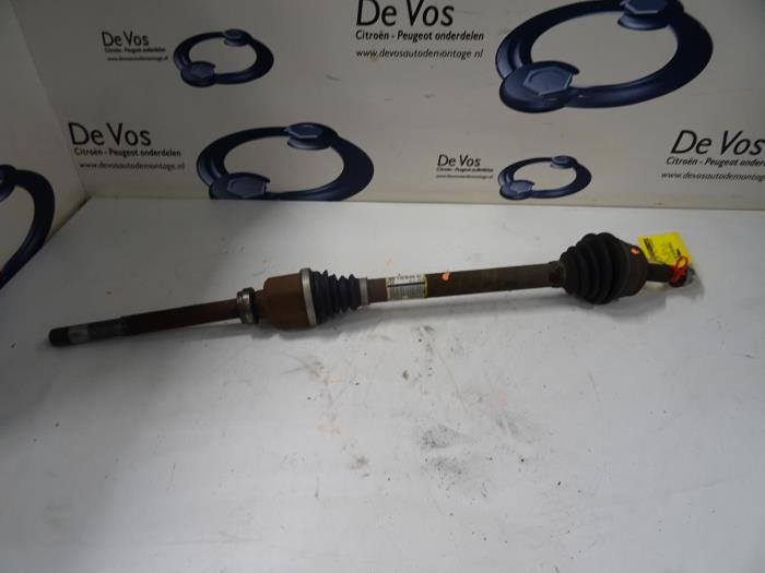 Front drive shaft, right from a Citroen C4 Picasso 2013