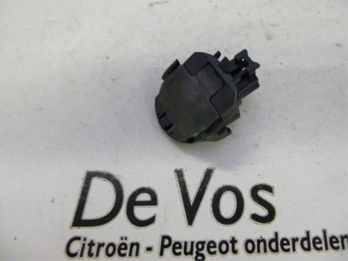 Begagnade Regnsensor Citroen C5 I Berline (DC) 3.0 V6 24V Pris € 35,00 Marginaltabell erbjuds av De Vos Onderdelen