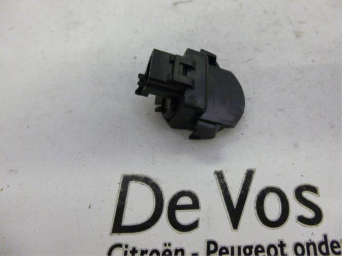 Regnsensor från en Citroën C5 I Berline (DC) 3.0 V6 24V 2003
