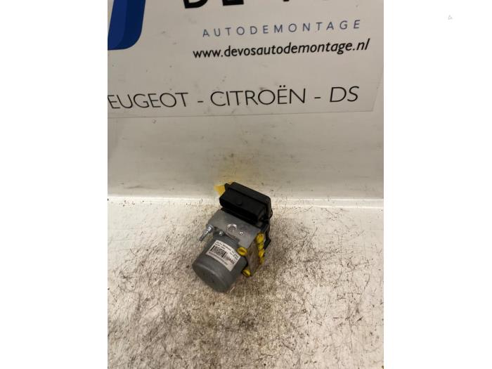 Begagnade ABS-pump Citroen Jumper (U9) 3.0 HDi 160 Euro 4 Pris € 135,00 Marginaltabell erbjuds av De Vos Onderdelen