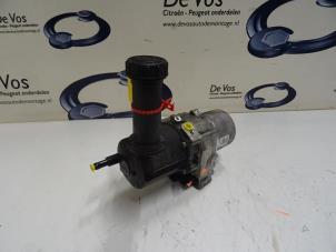 Used Power steering pump Peugeot 3008 Price € 250,00 Margin scheme offered by De Vos Autodemontagebedrijf