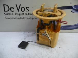 Used Electric fuel pump Peugeot 307 SW (3H) 2.0 HDi 110 FAP Price € 55,00 Margin scheme offered by De Vos Autodemontagebedrijf