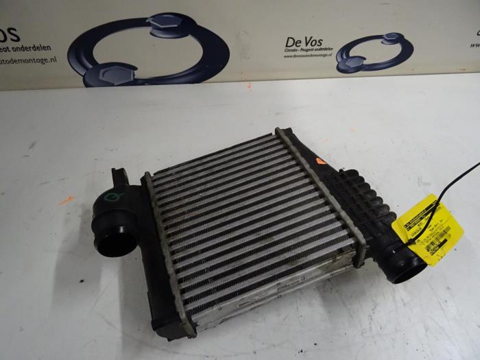 Usados Intercooler Peugeot 308 Precio € 135,00 Norma de margen ofrecido por De Vos Onderdelen