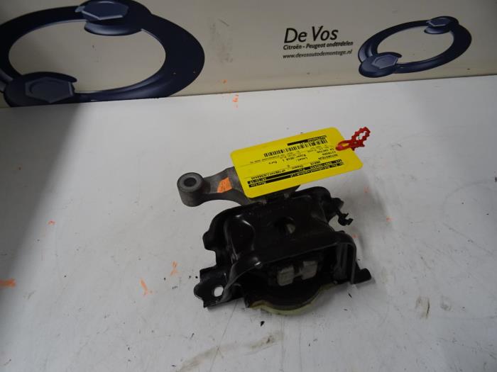 Used Engine mount Citroen C4 Cactus Price € 55,00 Margin scheme offered by De Vos Onderdelen