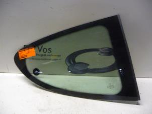 Gebrauchte Fenster 2-türig rechts hinten Peugeot 207 Preis € 45,00 Margenregelung angeboten von De Vos Autodemontagebedrijf
