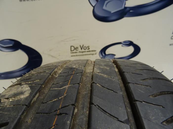 Wheel + tyre from a Peugeot 208 2019