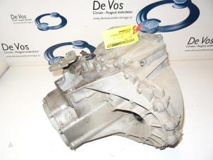 Usados Caja de cambios Peugeot 308 Precio € 750,00 Norma de margen ofrecido por De Vos Autodemontagebedrijf