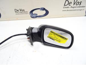 Used Wing mirror, right Peugeot 307 (3A/C/D) 1.6 16V Price € 45,00 Margin scheme offered by De Vos Autodemontagebedrijf