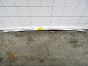 Used Roof rail, right Peugeot 3008 Price € 90,00 Margin scheme offered by De Vos Autodemontagebedrijf