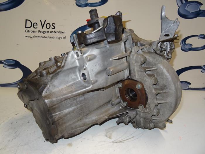 Gearbox from a Peugeot 5008 2012