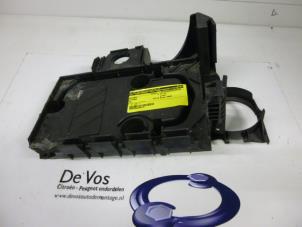 Używane Pojemnik na akumulator Citroen C5 Cena € 20,00 Procedura marży oferowane przez De Vos Autodemontagebedrijf