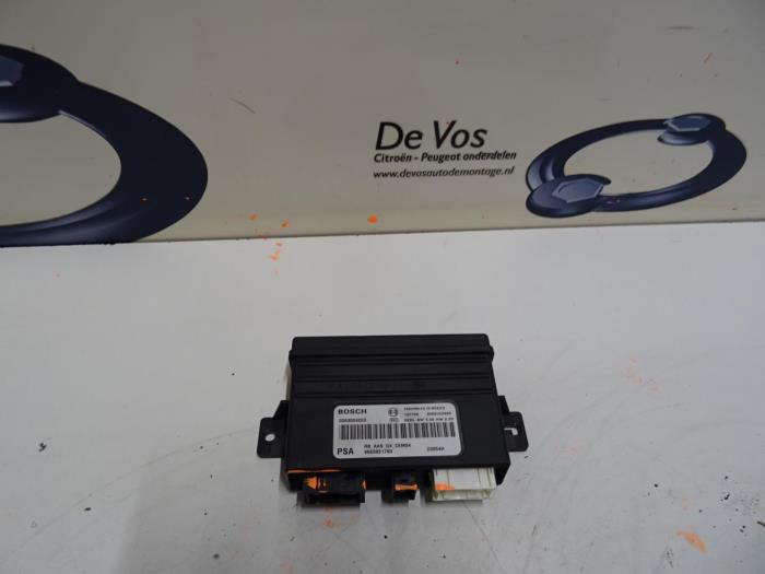 PDC Module from a Citroën C5 III Tourer (RW) 1.6 16V THP 155 2010