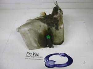 Usagé Réservoir lave-glace avant Citroen Xantia (X1/2) 2.9i V6 24V Prix € 20,00 Règlement à la marge proposé par De Vos Autodemontagebedrijf