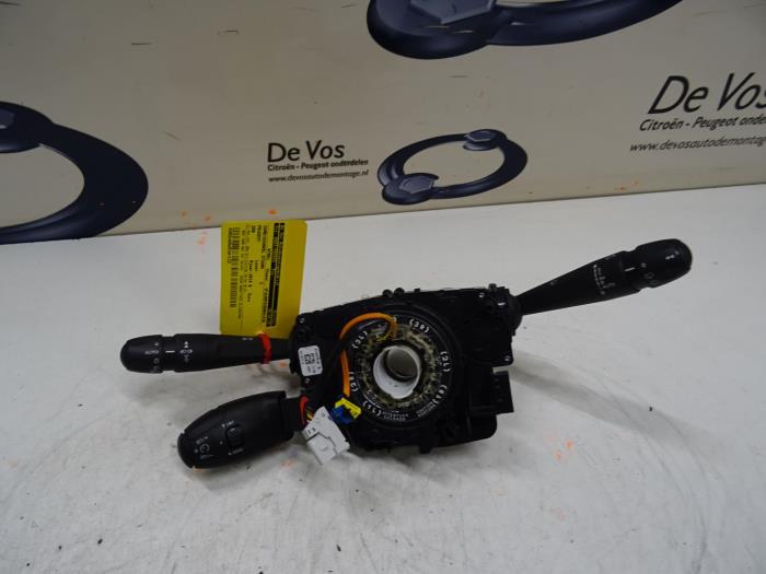 Steering column stalk from a Peugeot 208 2014
